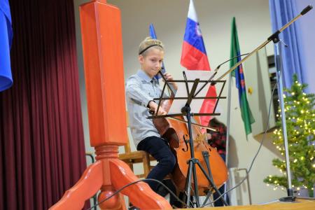 Odkritje obeležja Rastoča knjiga 11